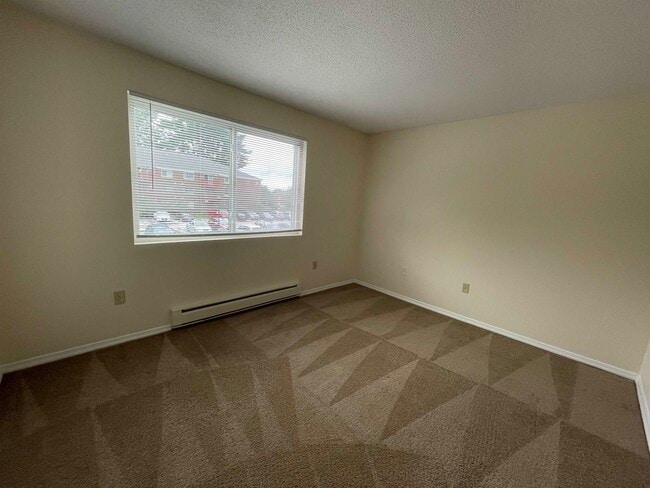 Building Photo - 99 Powers St