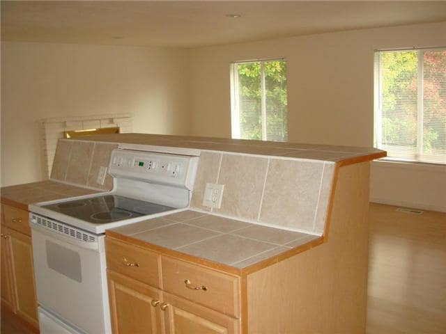 Building Photo - Charming 3 Bed 1.75 Bath Home in Bellevue