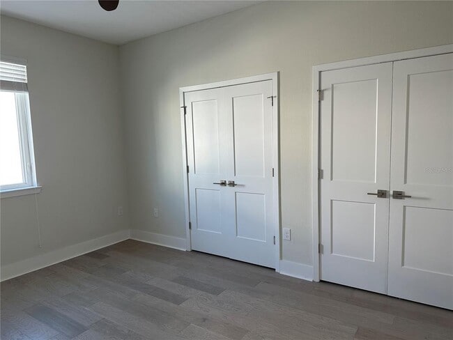 Building Photo - 837 Calla Terrace N