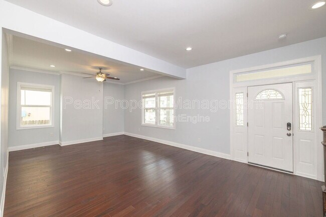 Building Photo - 2615 North Ave