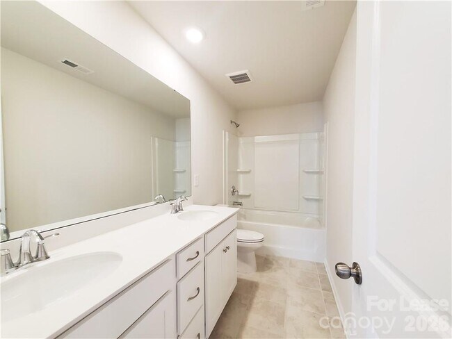 Building Photo - 1009 Gabardine Ln