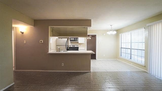 Building Photo - 2505 Wedglea Dr