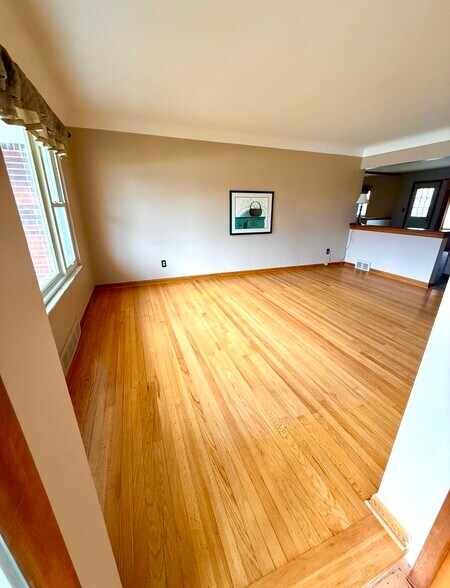 Building Photo - 12237 Champaign Ave