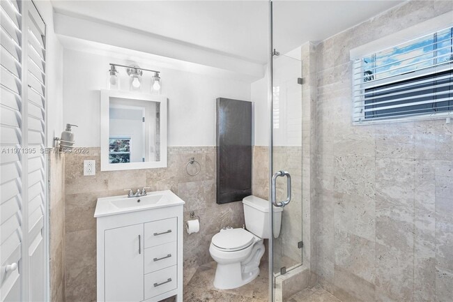 Building Photo - 4150 Ventura Ave