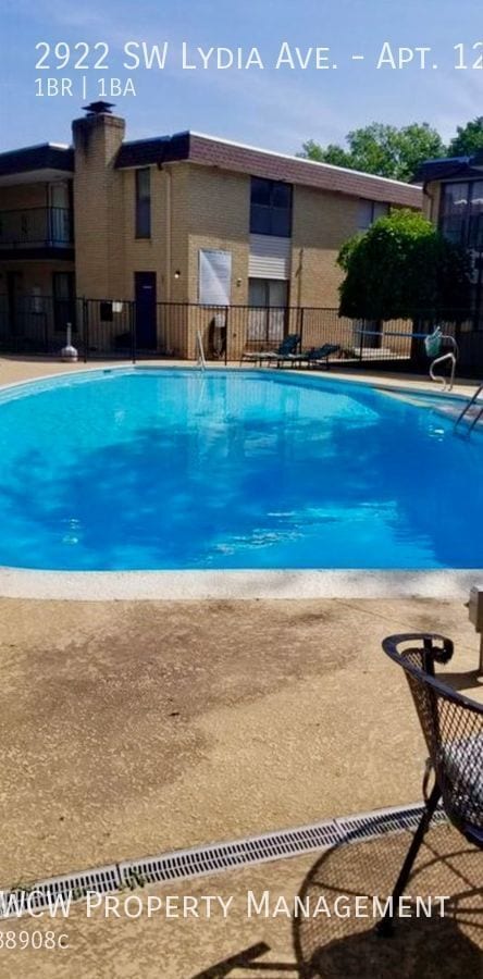 Building Photo - 2922 SW Lydia Ave