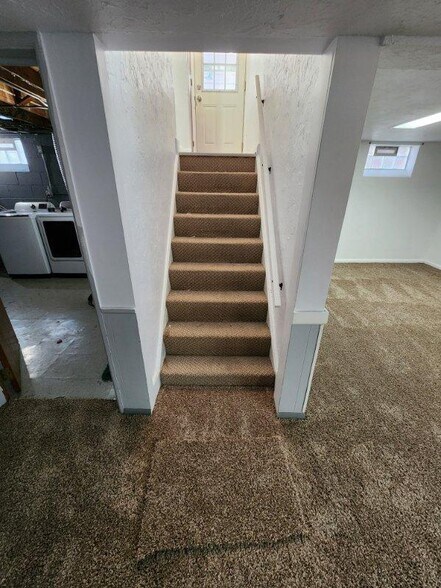 Building Photo - 7615 Ivandale Dr