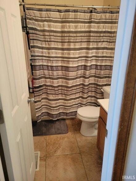 Building Photo - 613 Pines Ln