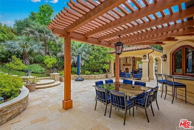 Building Photo - 6005 William Bent Rd