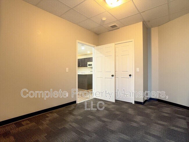 Building Photo - 101 N Mill St