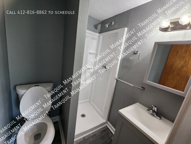 Building Photo - 540 Reed St