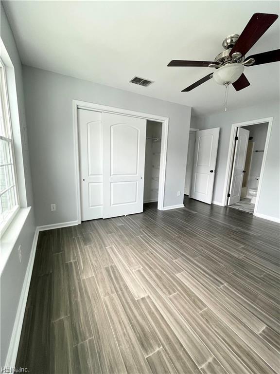 Building Photo - 620 Shoreham Ct