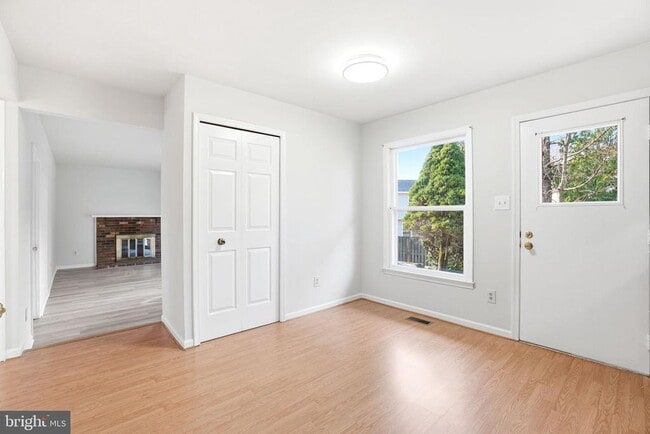 Building Photo - 9713 Waterline Dr