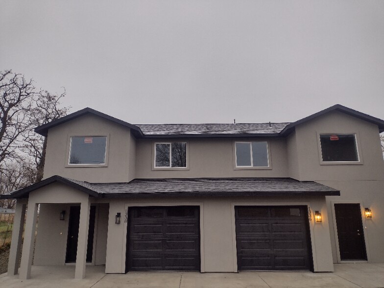 Primary Photo - 1338 S 3rd Ave