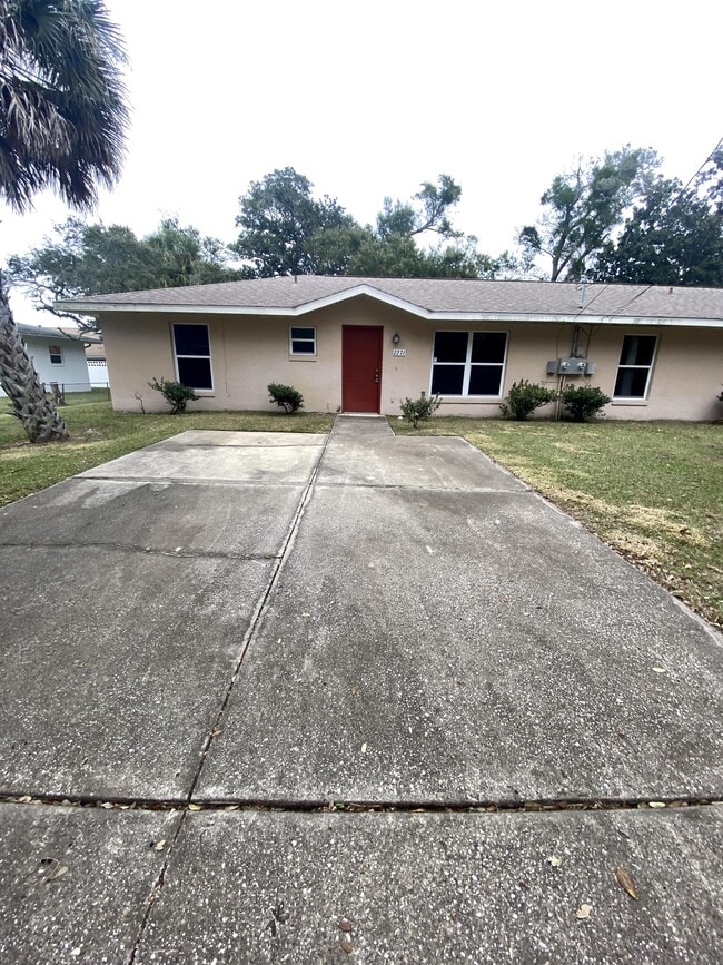 Building Photo - 2271 Granada Dr