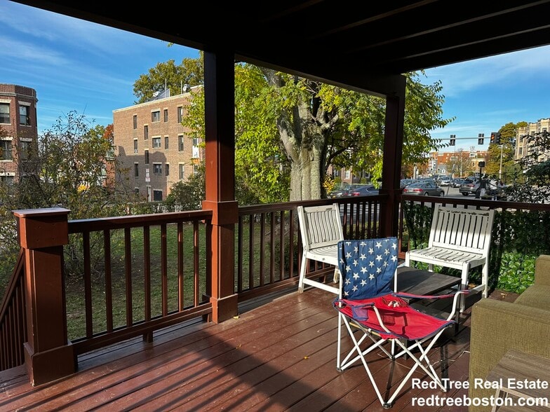 Building Photo - 299 Chestnut Ave