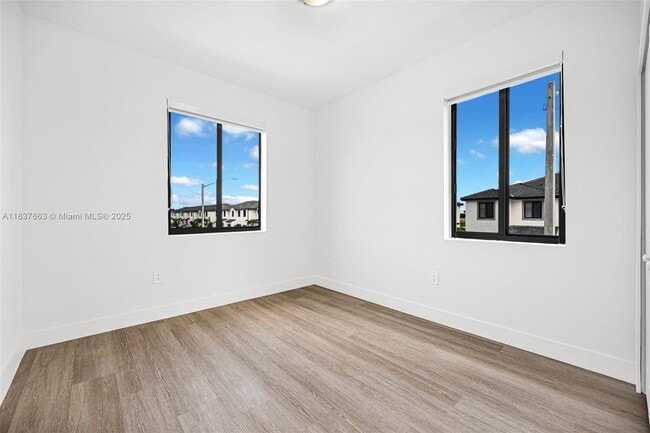 Building Photo - 34532 SW 191st Ave