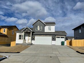 Building Photo - Beautiful home for rent between Parker and...