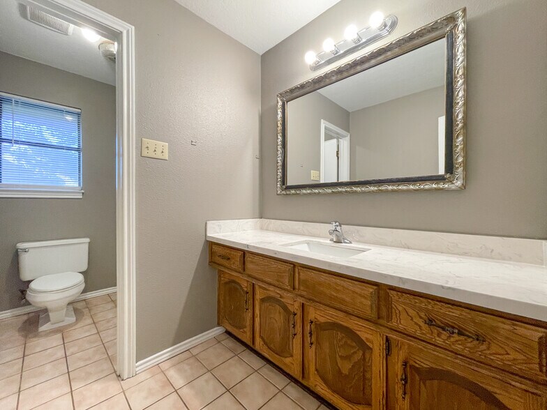 Building Photo - 7104 Churchill Cir