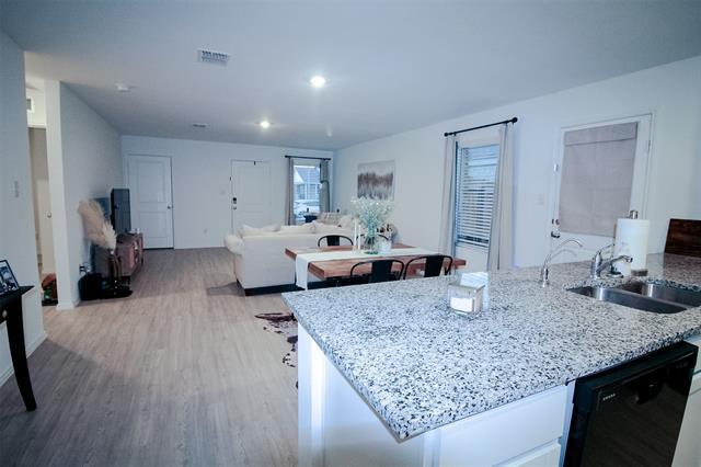 Building Photo - 15104 Bull Wagon Wy