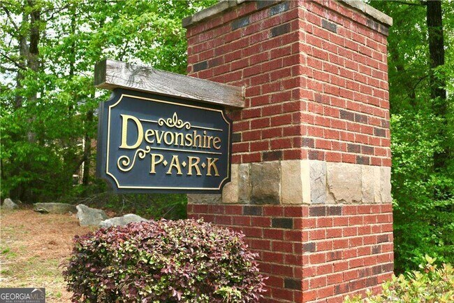 Building Photo - 1143 Park Hollow Ln NE