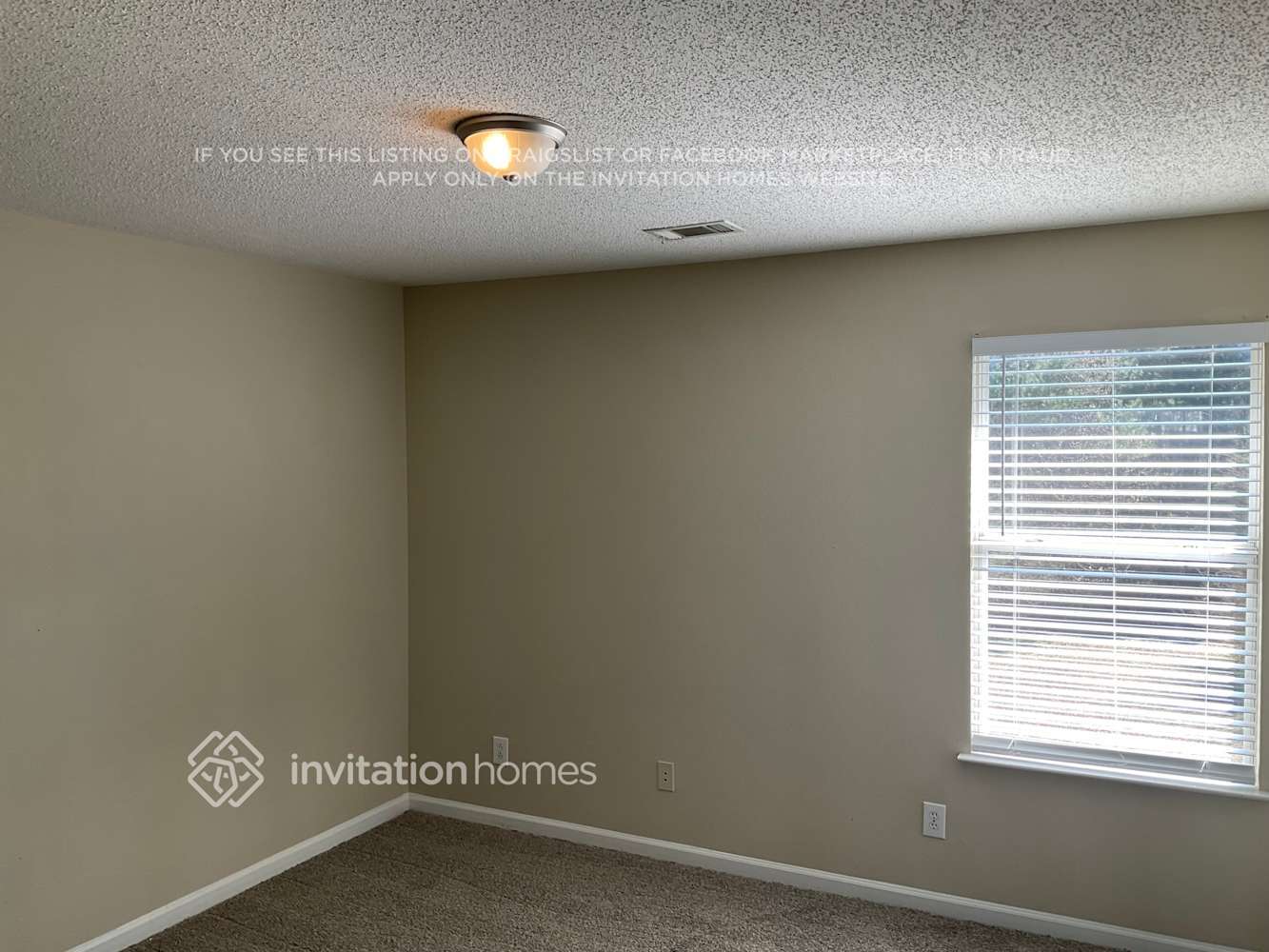 Building Photo - 2104 Palatine Pl