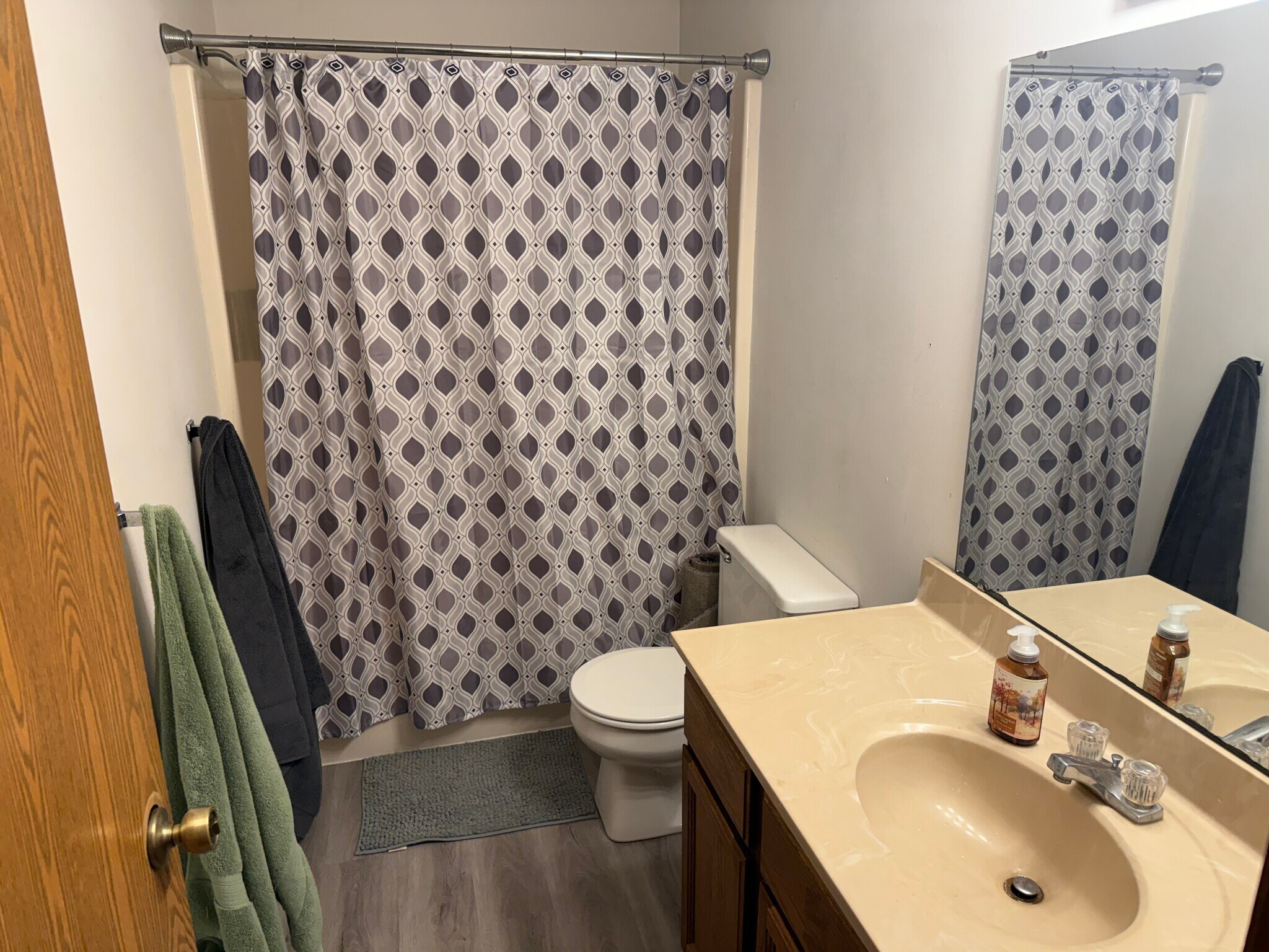 Building Photo - 65 Main St