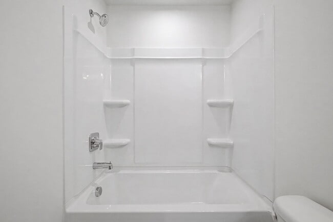 Building Photo - Brand new Hermitage townhome, end unit with garage, 3 bedroom 2.5 baths, community pool