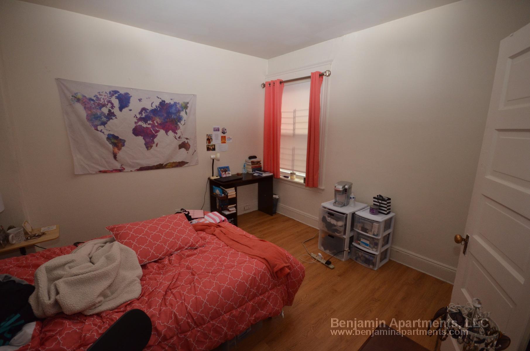 Building Photo - 11 Mt Hood Rd