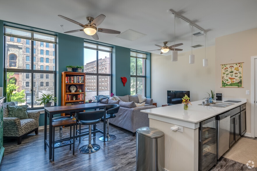 3 BR, 2 BA - Artisan Lofts
