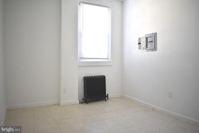 Building Photo - 6031 Market St