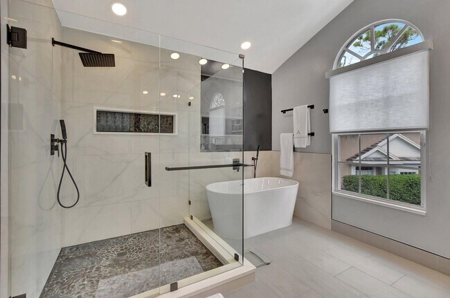 Building Photo - 5469 Grand Park Pl