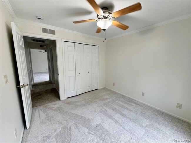 Building Photo - 5472 Pine Aires Dr