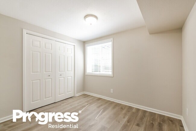 Building Photo - 12961 Leesburg Rd