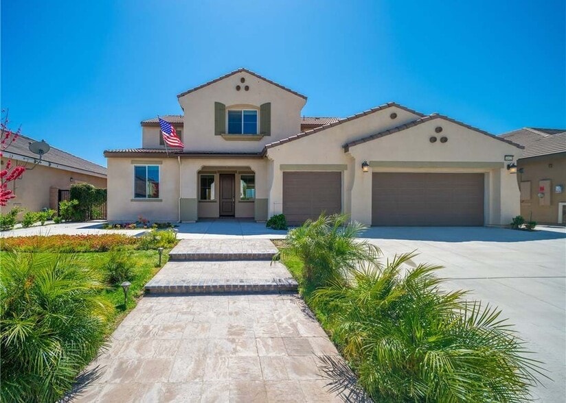 Building Photo - 14925 Shoreham St