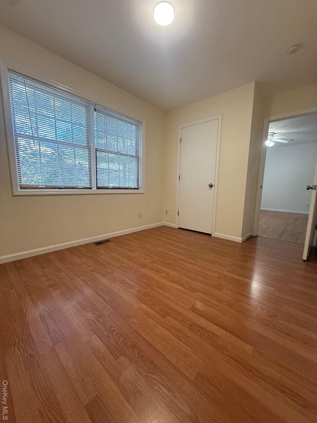 Building Photo - 192 Osborne Rd