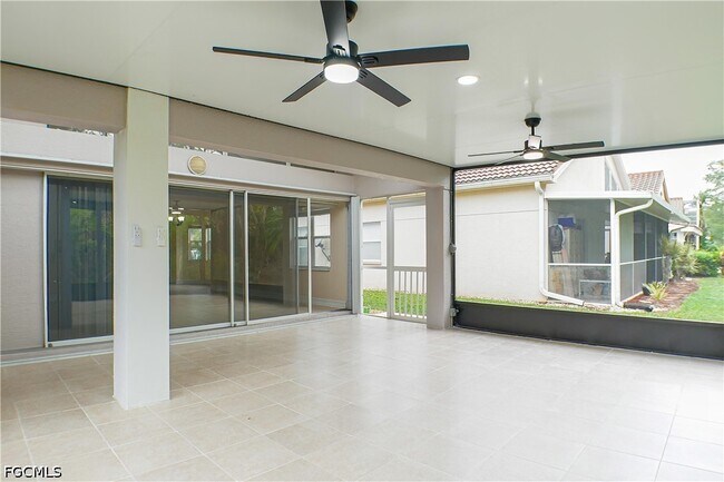 Building Photo - 160 Lady Palm Dr