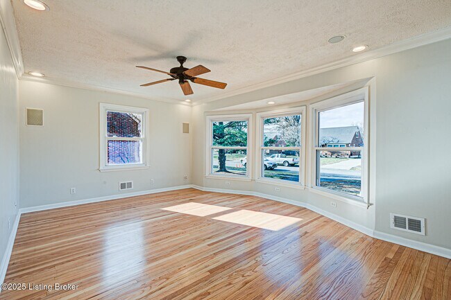 Building Photo - 3630 Windward Way