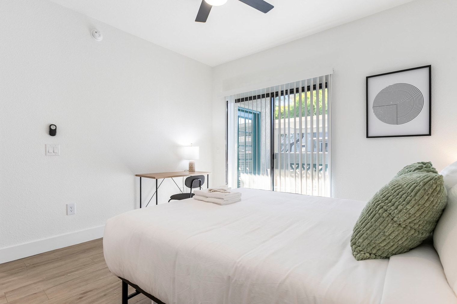 Building Photo - 15608 N 71st St