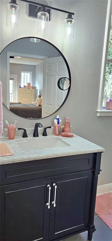 Building Photo - 1147 Delaney Ave