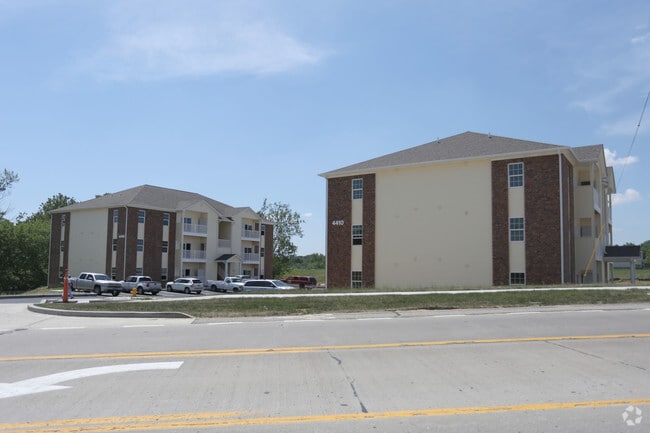 Building Photo - Captiva Crossing Apartments