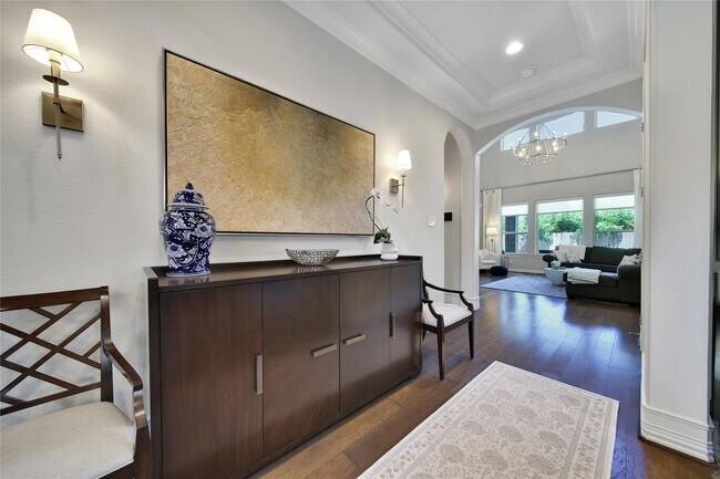 Building Photo - 1332 Gardenia Dr
