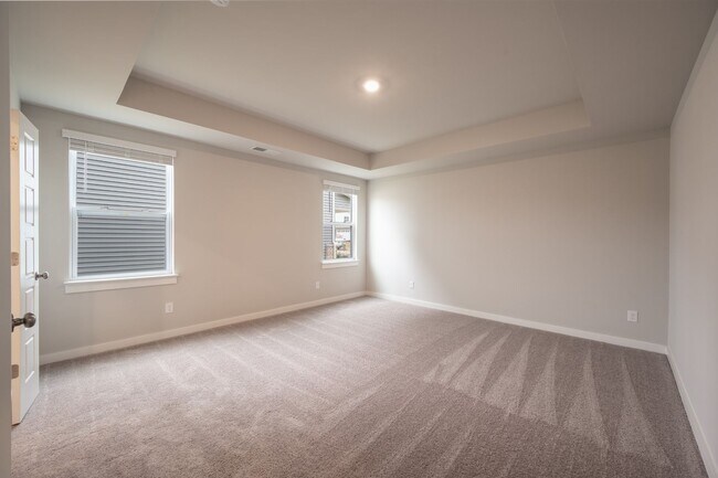 Building Photo - **BE THE LUCKY ONE TO LIVE IN THIS BEAUTIFUL HOME IN THE DESIRABLE SAWGRASS NEIGHBORHOOD IN SPRIN...