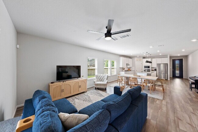 Building Photo - Stylish Corner Homesite on a Quiet Cul-de-...