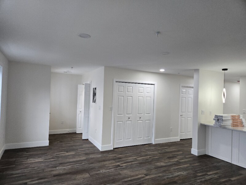 Building Photo - 2194 Central Ave