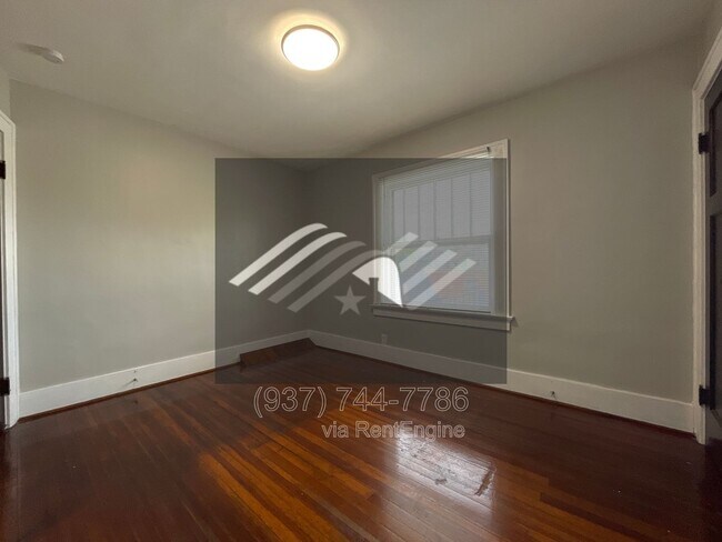 Building Photo - 2411 N Main St