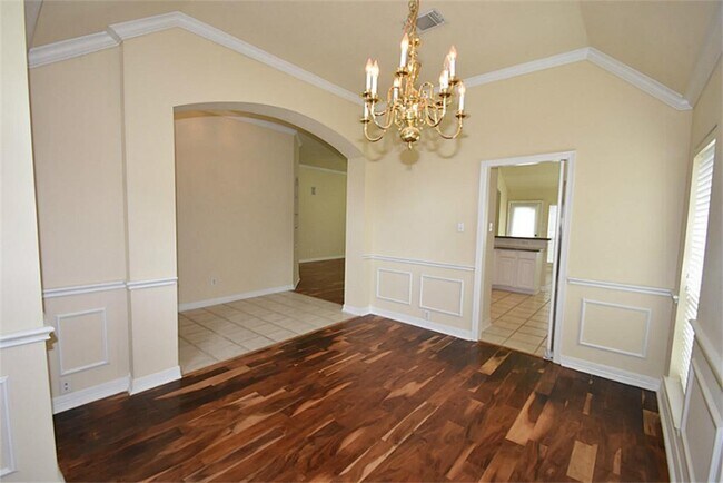 Building Photo - 12106 Laguna Pointe Ln