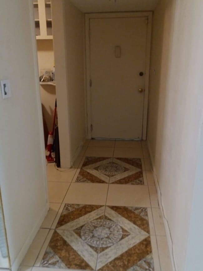 Building Photo - 4851 NW 21st St