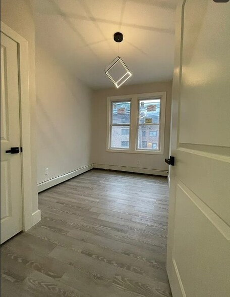 Building Photo - 28 Dales Ave
