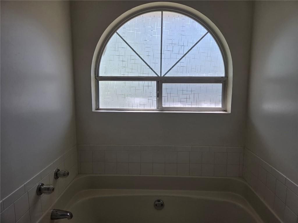 Building Photo - 1155 Riverside Trce