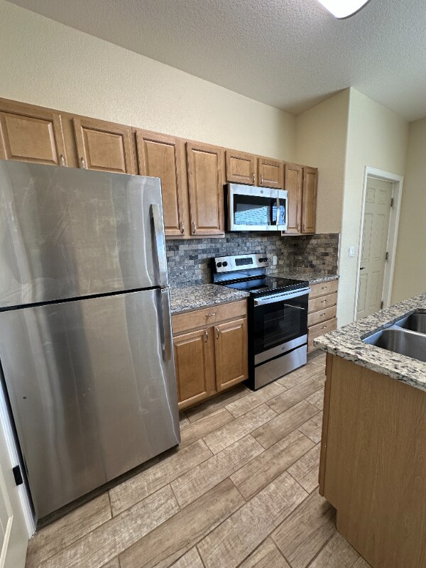 Building Photo - 430 W Pikes Peak Ave